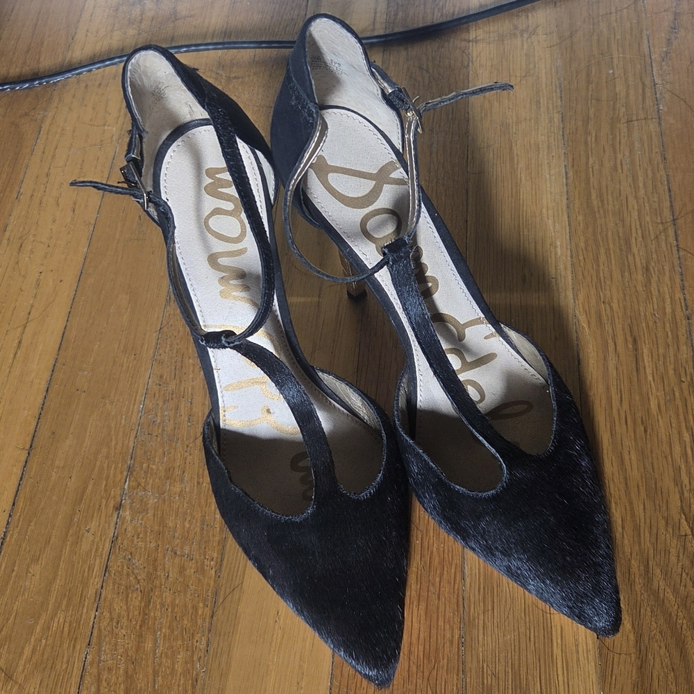 Women's Black Pointed Toe Shoes